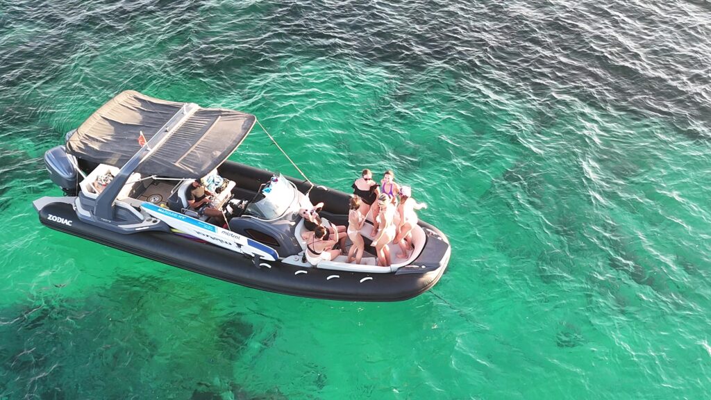 GOZOblu private boat cruising in the sea, a perfect boat for a Malta island hopping