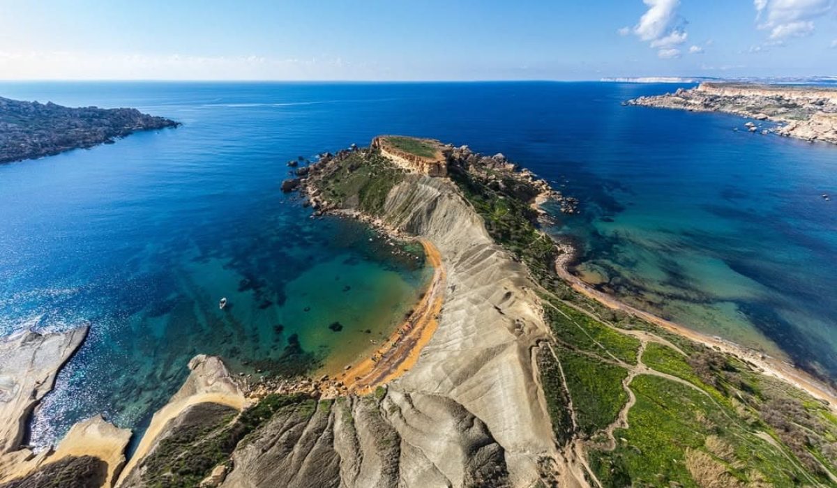 Qarraba Bay Maltahddhdd